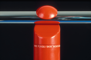 18F-27A-Nine Flags International, Mens Toiletries-Fahnstrom