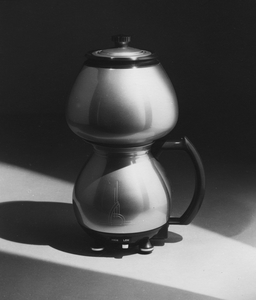 19C-08_C20 Coffeemaster Electric Coffee Maker_Alfonso Ianelli