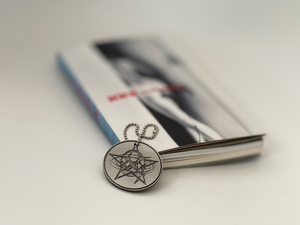 6B-69A_XXX Snowboards Cover_Carlos Segura